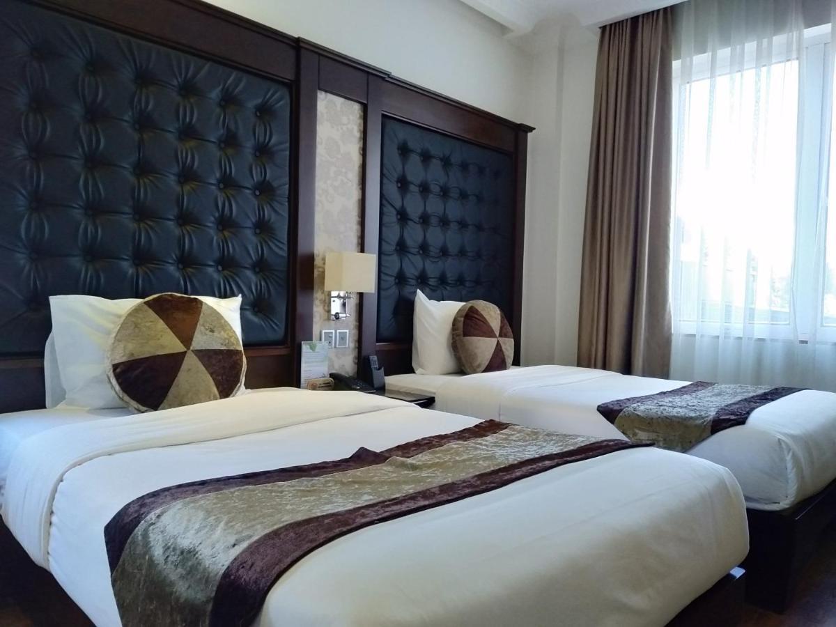 Citybay Palace Ha Long Hotel Exteriör bild
